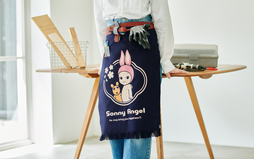 Sonny Angel x Anything Maekake Apron - Desk Buddy